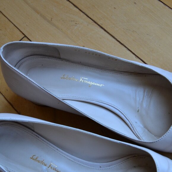 Salvatore Ferragamo Leather Heels Size Women 8.5 - Picture 2 of 15
